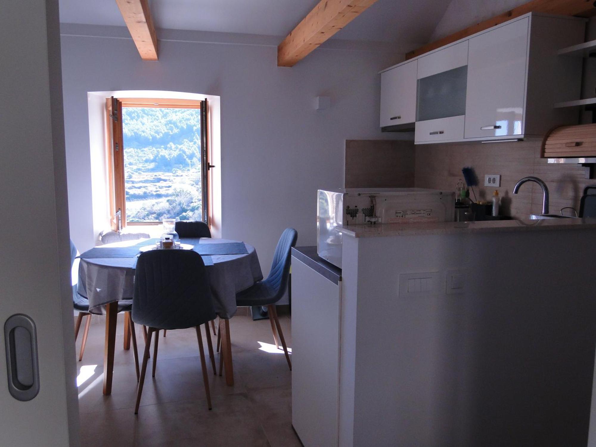 Heritage Kyra & Fox In Pitve, Hvar Apartment